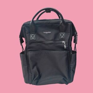 Baggallini Soho Laptop Backpack Travel Bag Black